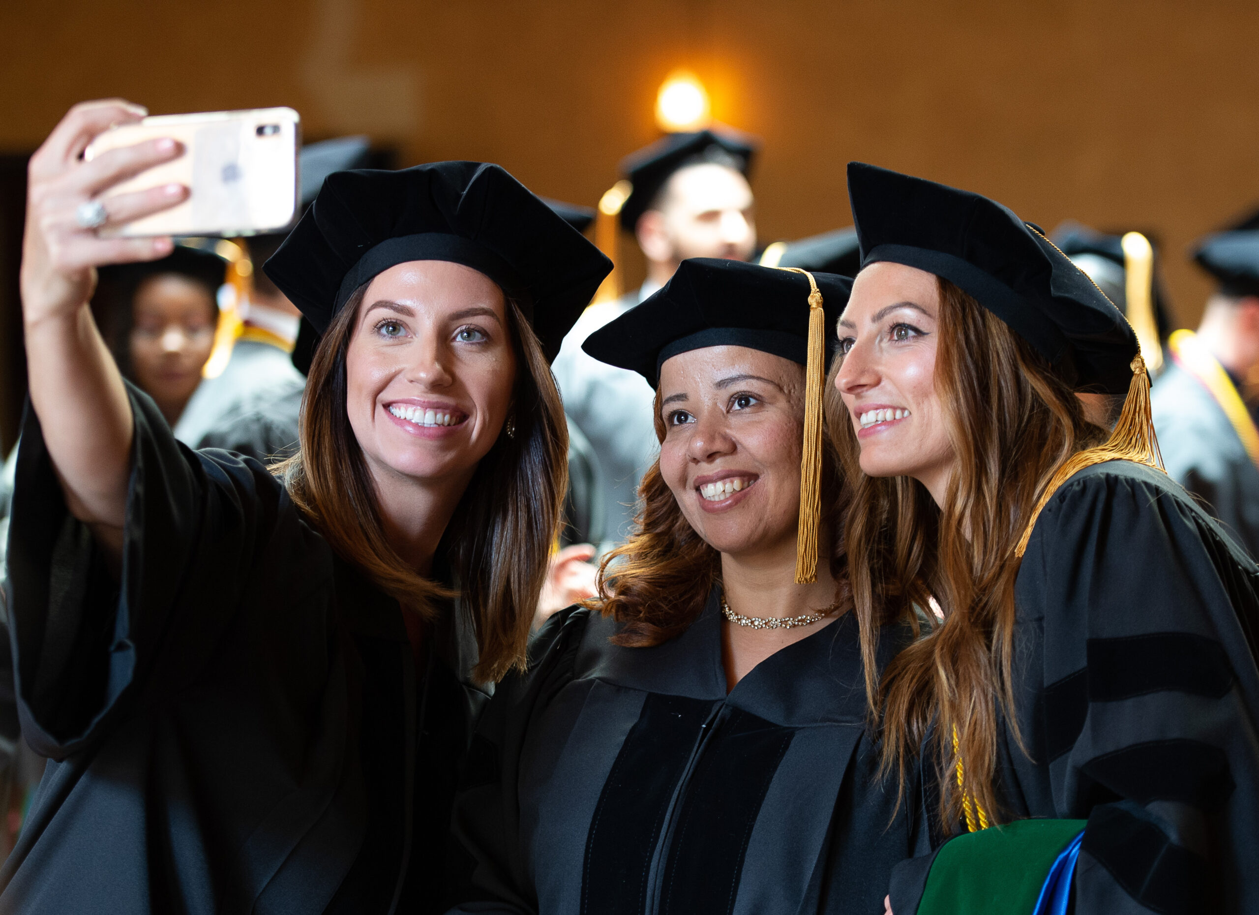 trinity-grads-selfie